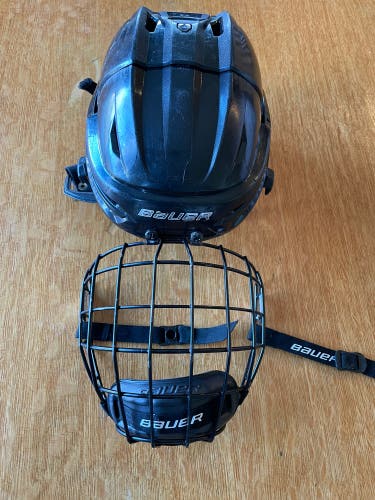 Used Junior Small Bauer  Re-Akt 95 Helmet