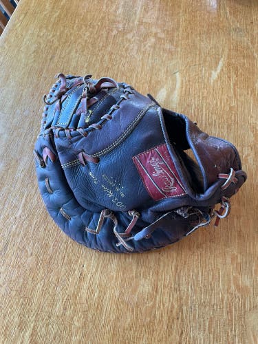 Rawlings Used First Base 11" Baseball Glove
