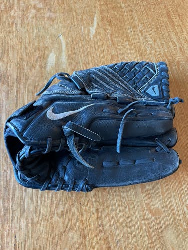 Right Hand Throw 10.5" Diamond Elite Baseball Glove