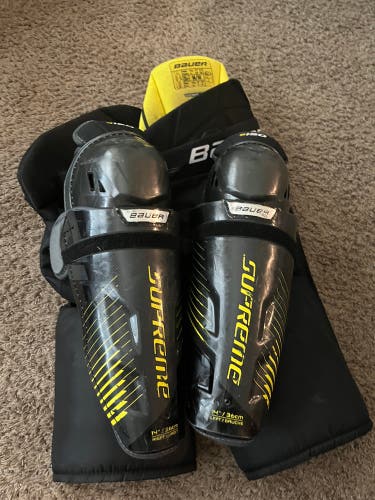 Used Medium Bauer Supreme S29 Hockey Pants