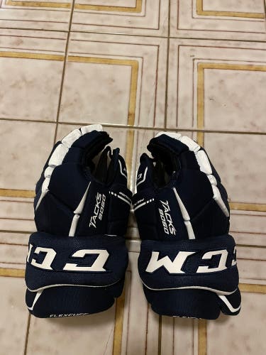 CCM 13"  Tacks 9060 Gloves