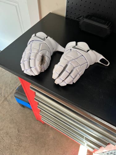 Used Player's Nike 12" Vapor Elite Lacrosse Gloves