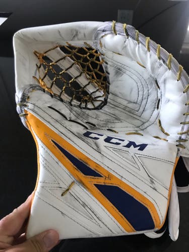 Used CCM Eflex 4 glove and blocker set