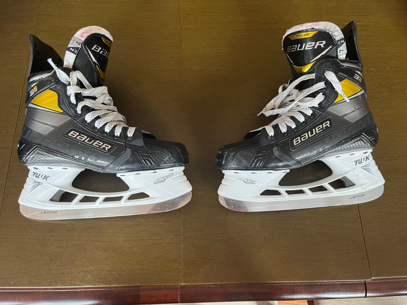 Senior Used Bauer Supreme 3S Pro Hockey Skates Regular Width Size 7