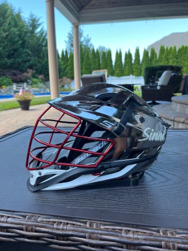 Player's Cascade S Helmet