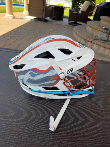 Player's Cascade S Helmet