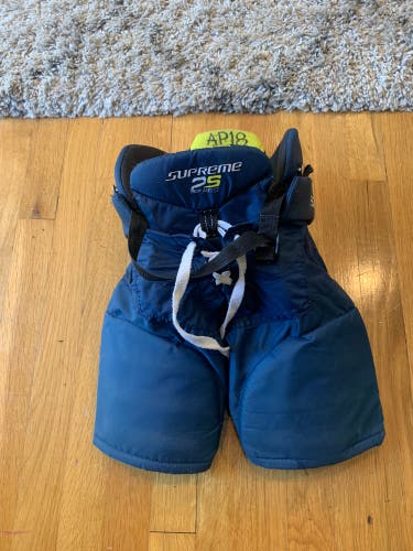 Youth Small Bauer  Supreme 2s Pro Hockey Pants