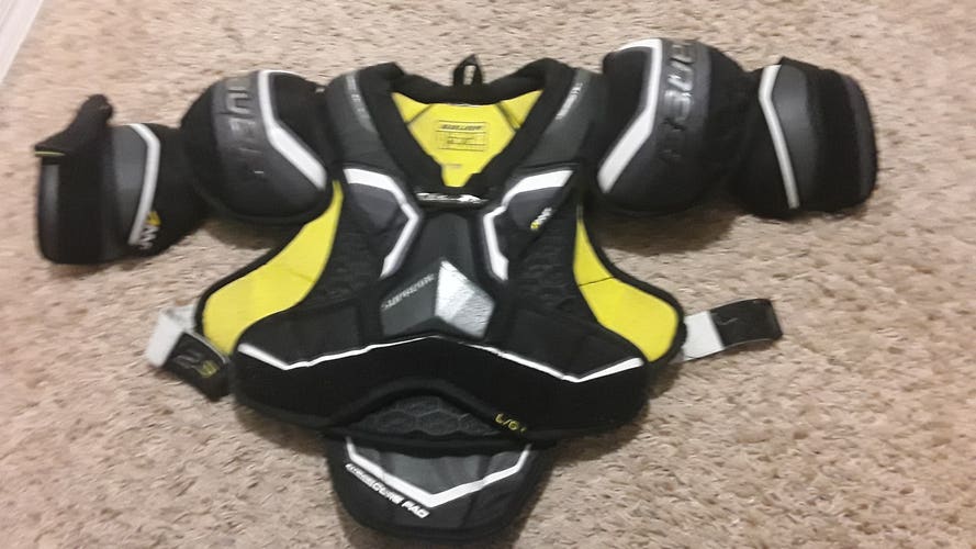 Junior Used Large Bauer Supreme 2S Shoulder Pads