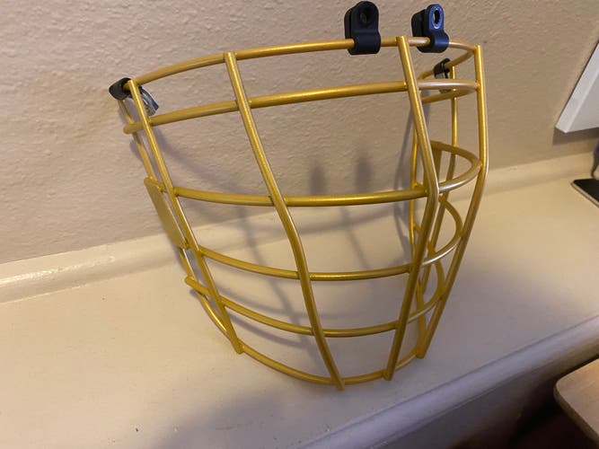 Warrior Box Lacrosse/Hockey Helmet Gold Facemask