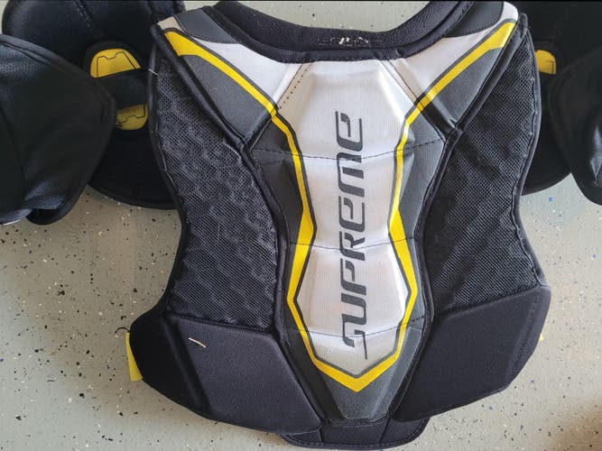 Bauer Supreme 2S Pro Shoulder Pads - Adult Senior SMALL