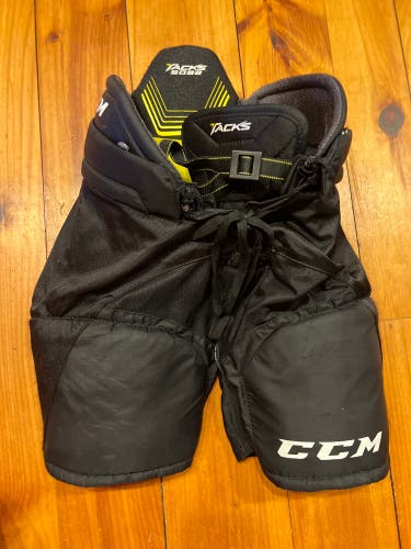 Junior Small CCM Tacks 5092 Hockey Pants
