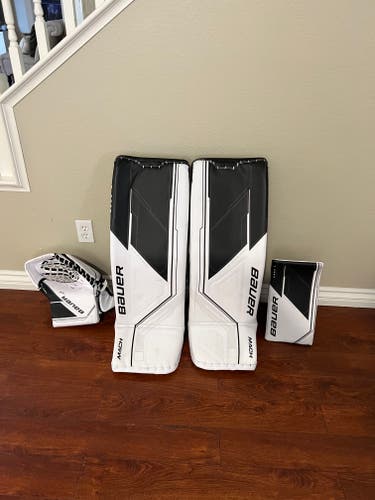 Bauer Mach Goalie Full Set black/white 34" size Medium