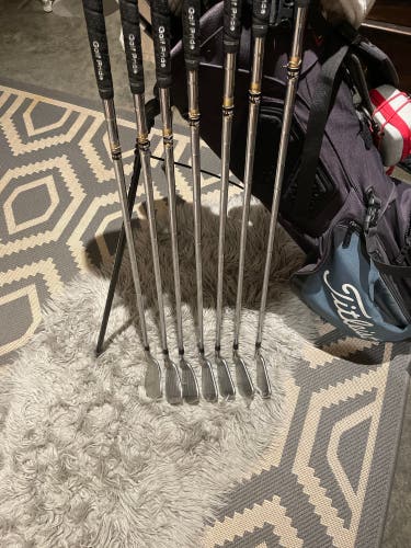 Titleist DCI oversized Club Set. PW- 5i +3i