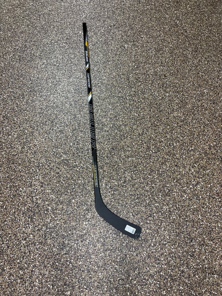 Pro Stock Bauer Supreme Stick