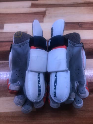 Used Warrior Nemesis Goalie Gloves 13"