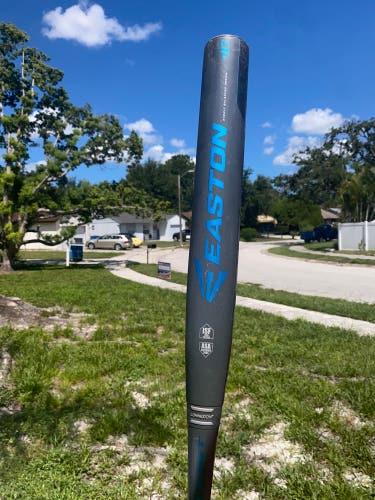 2018 Easton Ghost Fastpitch Softball Bat -10oz FP18GH10