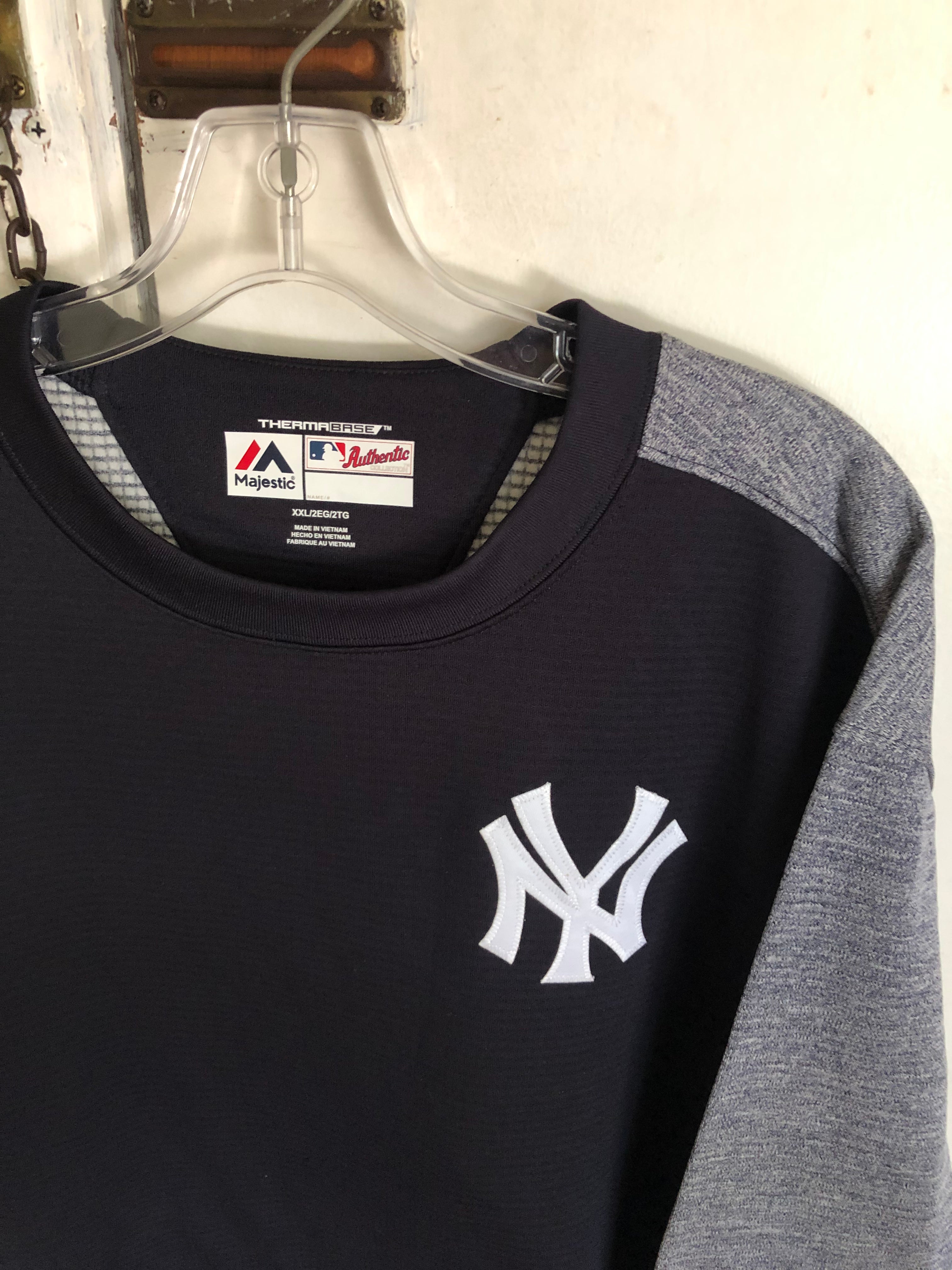 Majestic New York Yankees Shot Graphic Tee