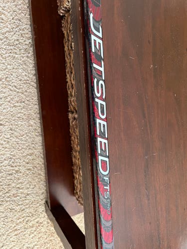 Intermediate Right Handed P29 JetSpeed Hockey Stick