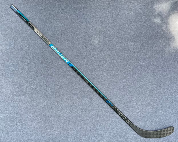 Bauer Nexus 2NPROXL Hockey Stick, 87 Flex, NEW