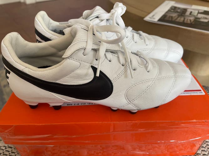 White Unisex Molded Cleats Nike Premier II FG Cleats