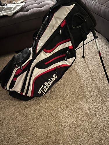 Used Titleist Bag