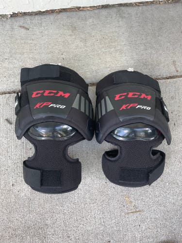 New CCM GOALIE KP PRO KNEE GUARDS