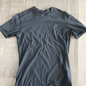 Black Lululemon T Shirt Size S