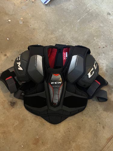 Senior Medium CCM  JetSpeed FT1 Shoulder Pads