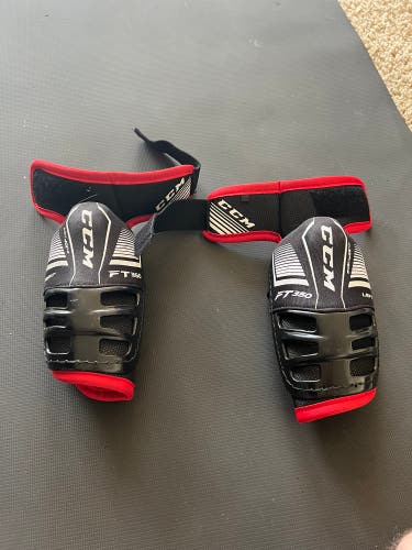 Used Small CCM JetSpeed FT350 Elbow Pads
