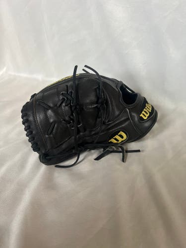 Used Left Hand Throw 11.75" A2000 Baseball Glove