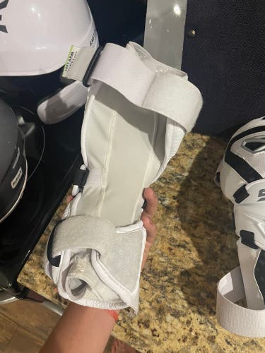 Used Once Medium STX Cell V Arm Pads