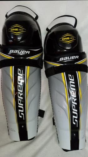 Bauer Supreme 140 Shin Pads look great!