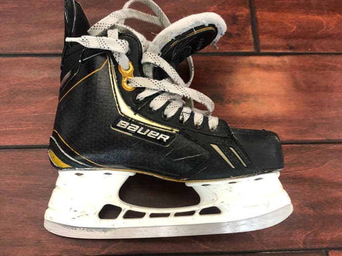 Youth Used Bauer Supreme One.9 Hockey Skates Regular Width Size 5