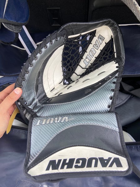 Used Full Right Vaughn Vault Glove