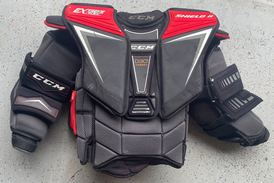 Used Medium CCM Extreme Flex Shield II Goalie Chest Protector