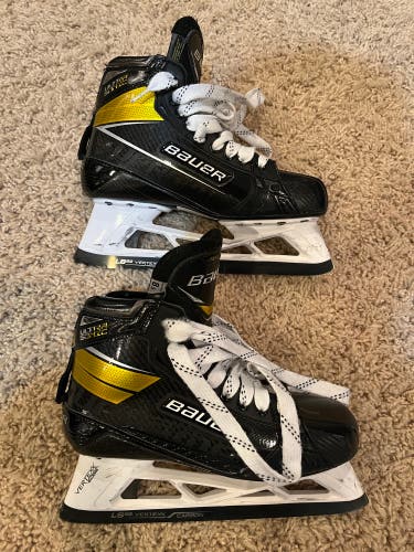 Senior Bauer Regular Width  Size 8.5 Supreme UltraSonic Hockey Goalie Skates