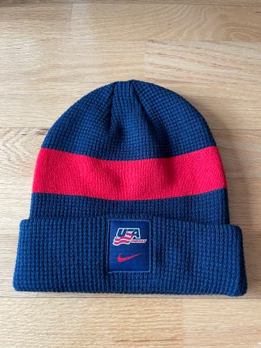 Pro Stock Team USA Hockey Nike Hat - NEW