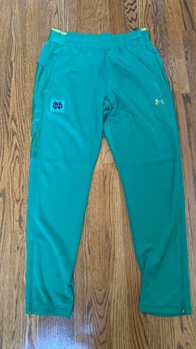 Green New Large Under Armour Pants