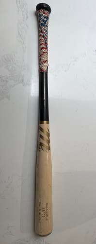 Marucci AM22 Youth Model Wooden Bat 30” 2 1/4"