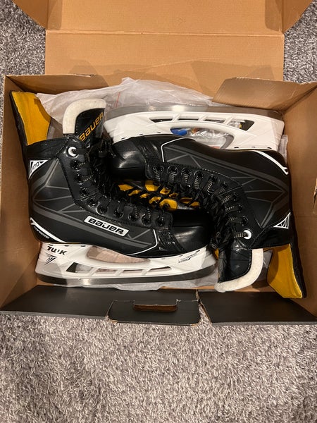 New Bauer Extra Wide Width Size 7 Supreme S170 Hockey Skates