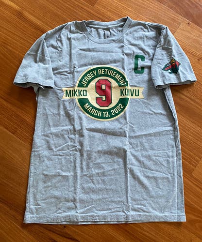 Team Player Issued Minnesota Wild Men’s T-shirt Mikko Koivu Retirement Night Large