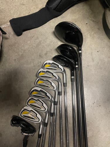 Wilson Tour Distance 10 Pc Golf Set In Right Handed