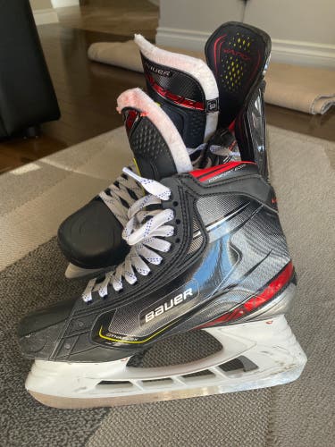 Lightly Used Bauer Size 10D Vapor 2X Pro Hockey Skates
