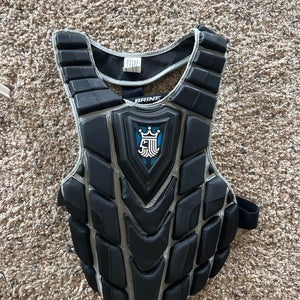 MUST GO!! AVAILABLE UNTIL 8/16 Brine Lacrosse Chest Protector