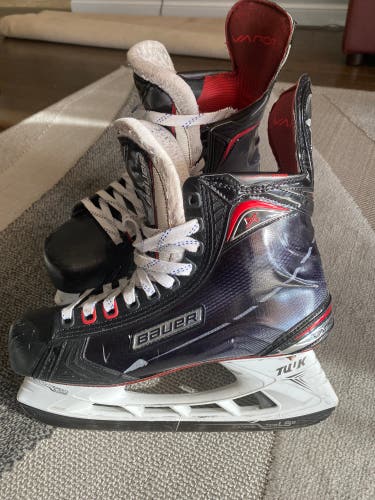Used Bauer Pro Stock Size 10d Vapor 1X 2.0 Hockey Skates