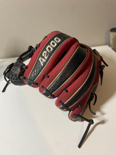 RARE A2000 1786 11.5” Superskin Snakeskin Baseball Glove