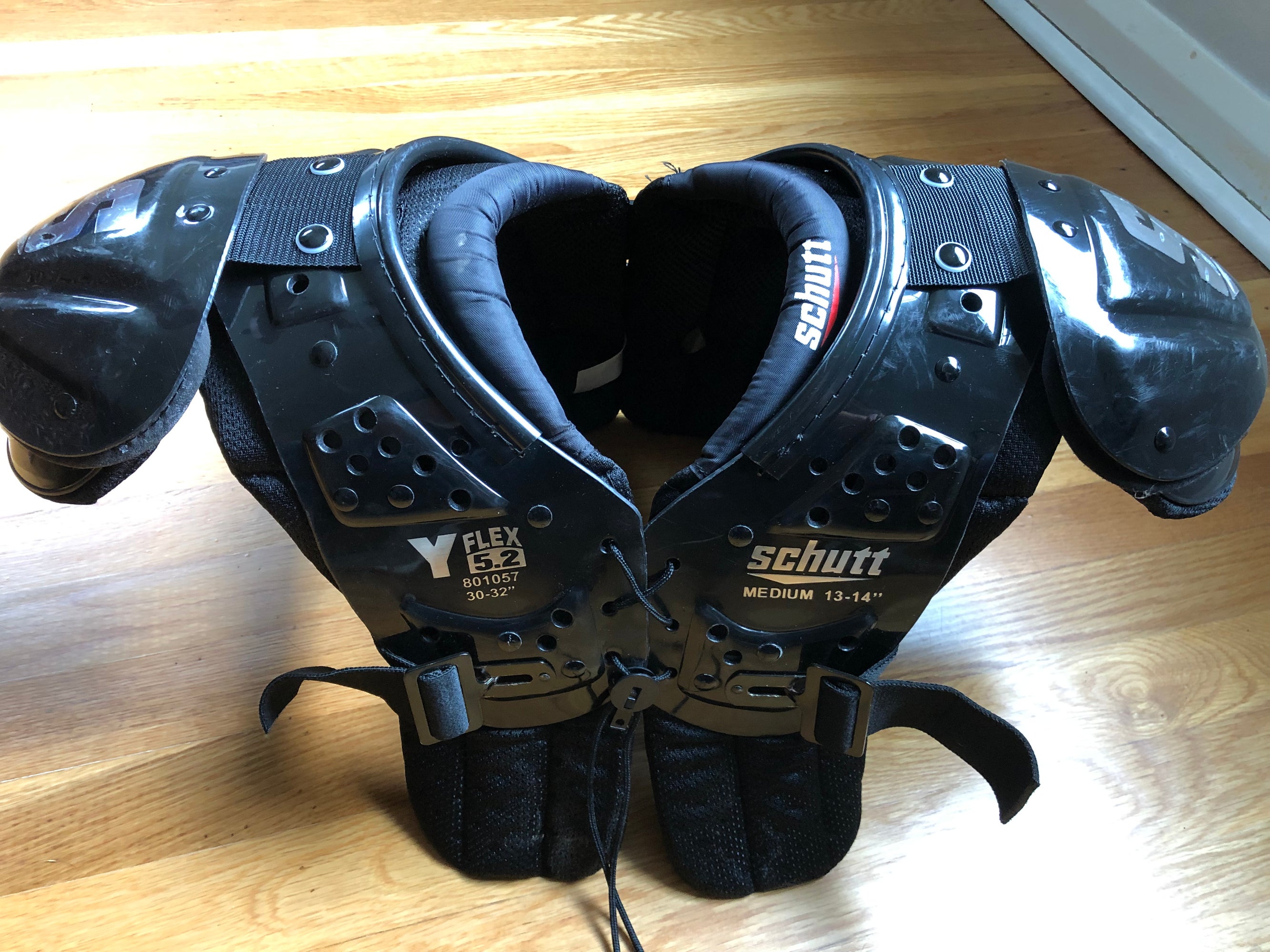 Used Youth Medium Schutt Y Flex 5.2 Shoulder Pads SidelineSwap