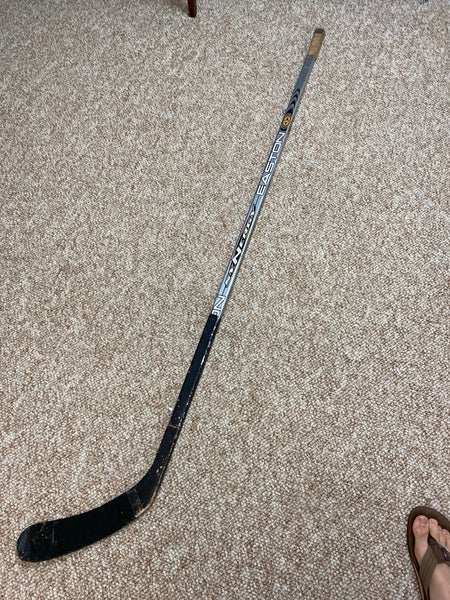 Easton Synergy One-Piece Composite Hockey Stick- Senior