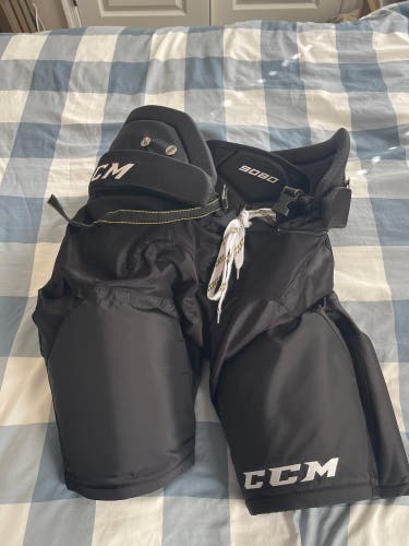 Senior XXL CCM Hockey Pants