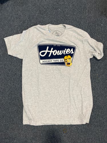 New Gray Howies Hockey T Shirt L & XL